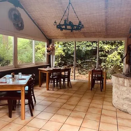 Hotel-restaurant La Bergerie 2* Sévérac-le-Château